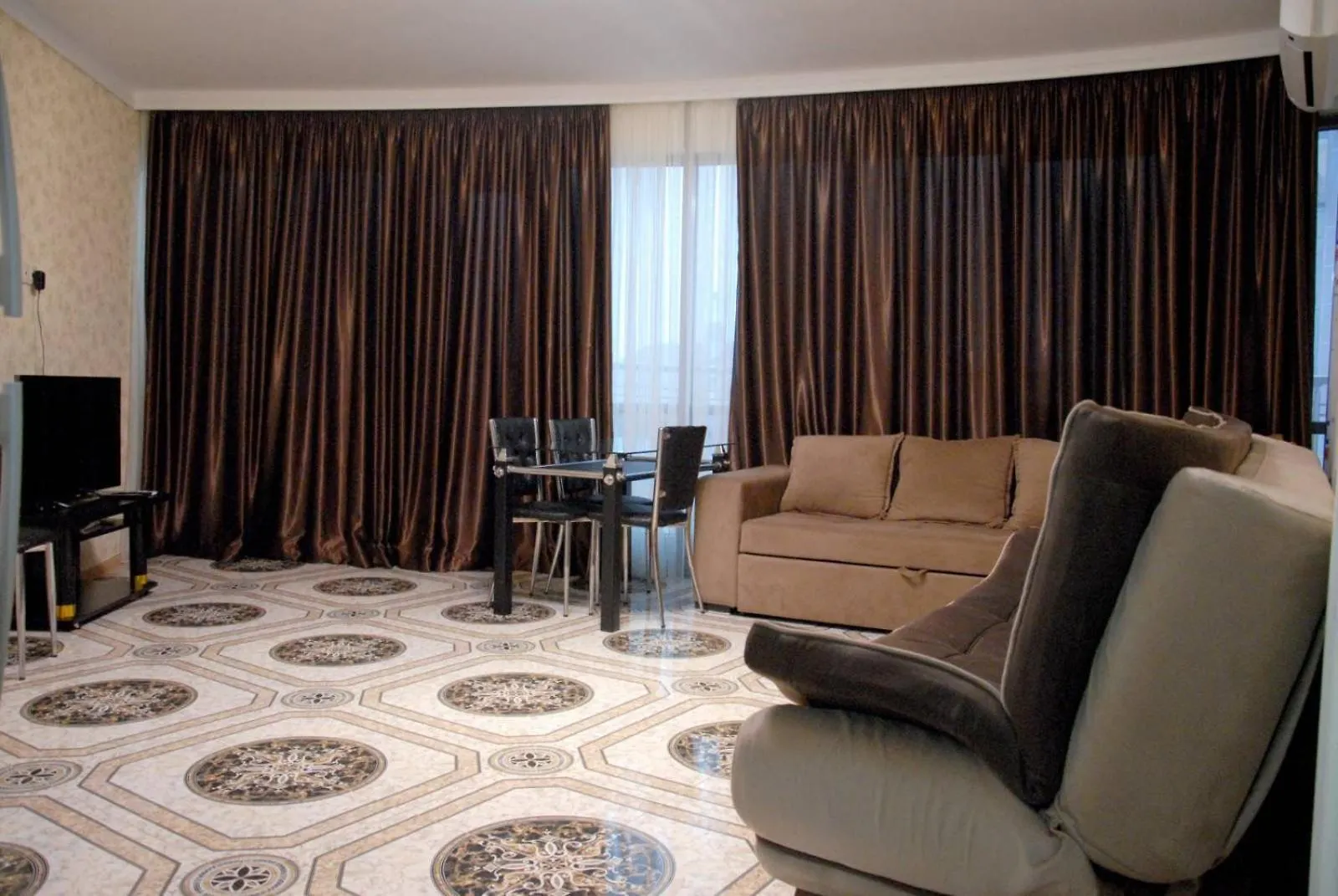 Orbi Apartments Batumi 0*,